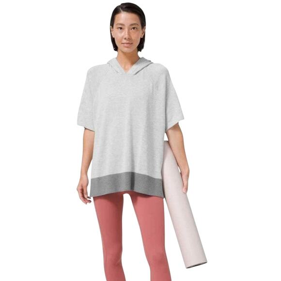 Lululemon Opened Up Poncho Cashlu Fabric Heathered Core Ultra Light Gray Sz M/L - Picture 3 of 16